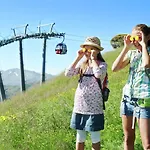 아파트 In Near Slopes *