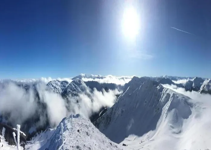 In Near Slopes Apartment